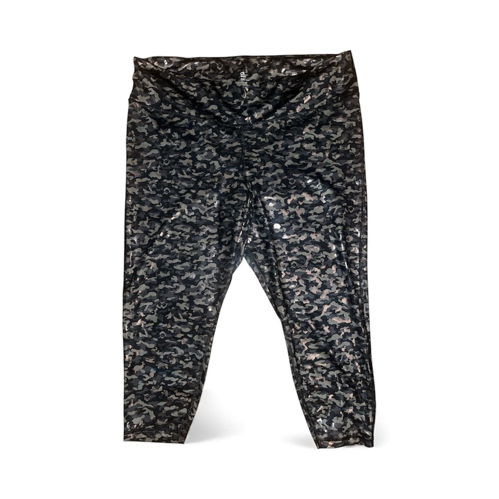 GAP Fit Black Camo Athletic Leggings
